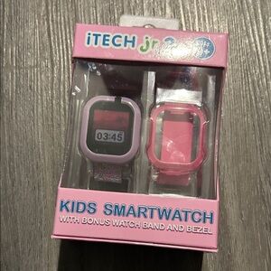 iTech Jr. Kids Smartwatch with Bonus Band